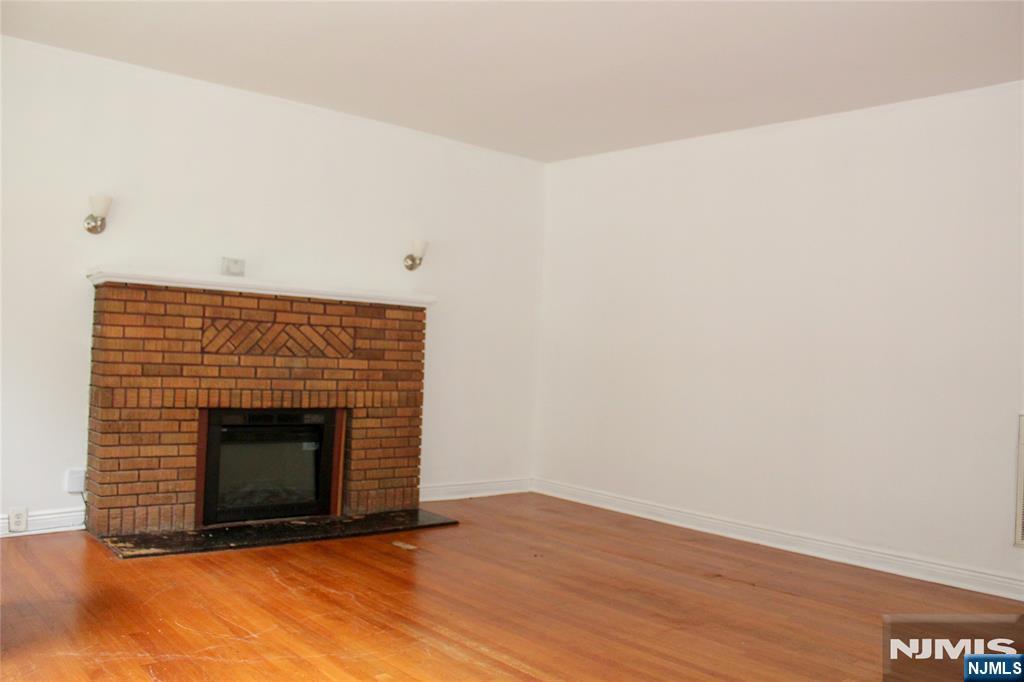 424 Lafayette Ave 1st Floor Property Photo 6