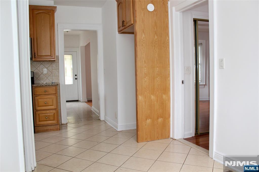 424 Lafayette Ave 1st Floor Property Photo 8