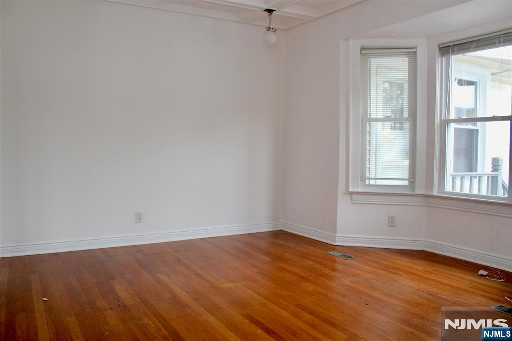 424 Lafayette Ave 1st Floor Property Photo 10