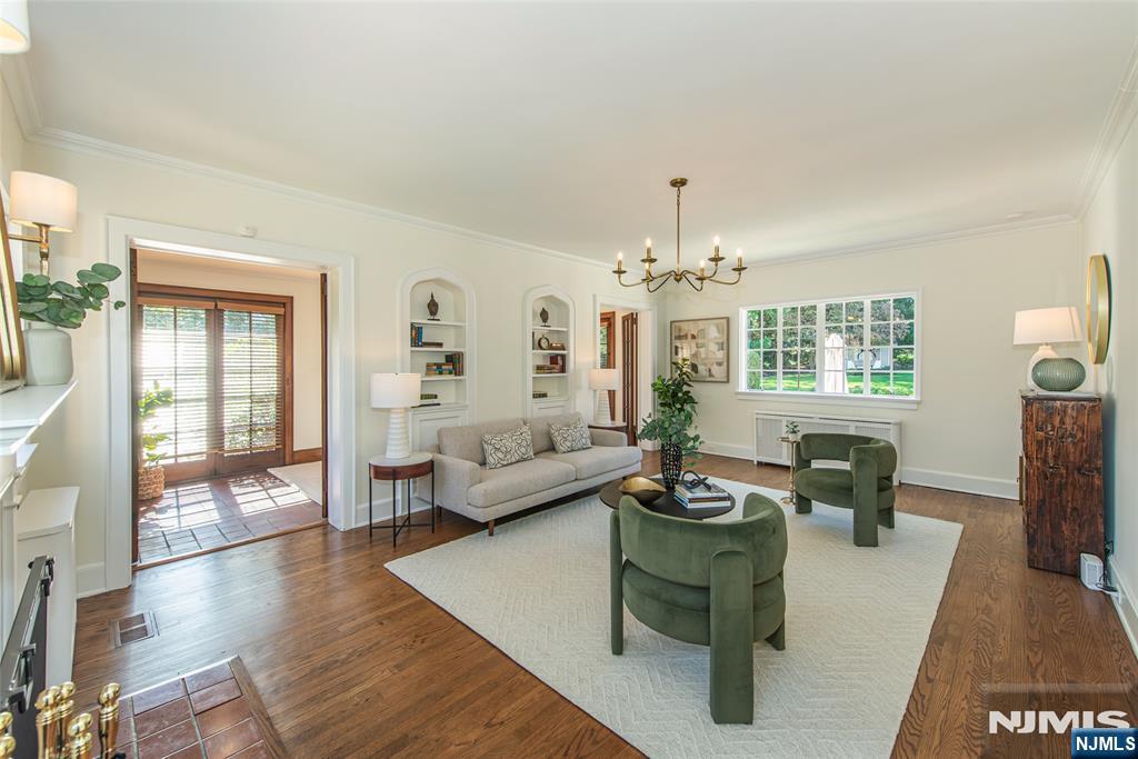 496 Ridgewood Avenue Property Photo 8