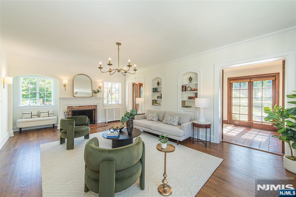 496 Ridgewood Avenue Property Photo 13