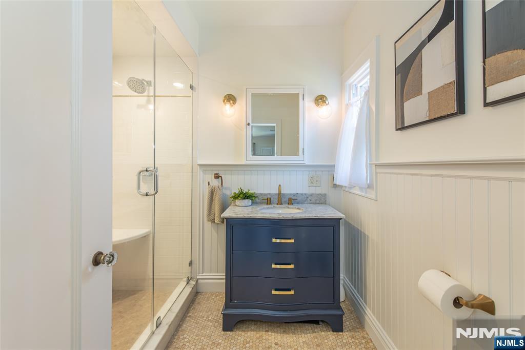 496 Ridgewood Avenue Property Photo 32