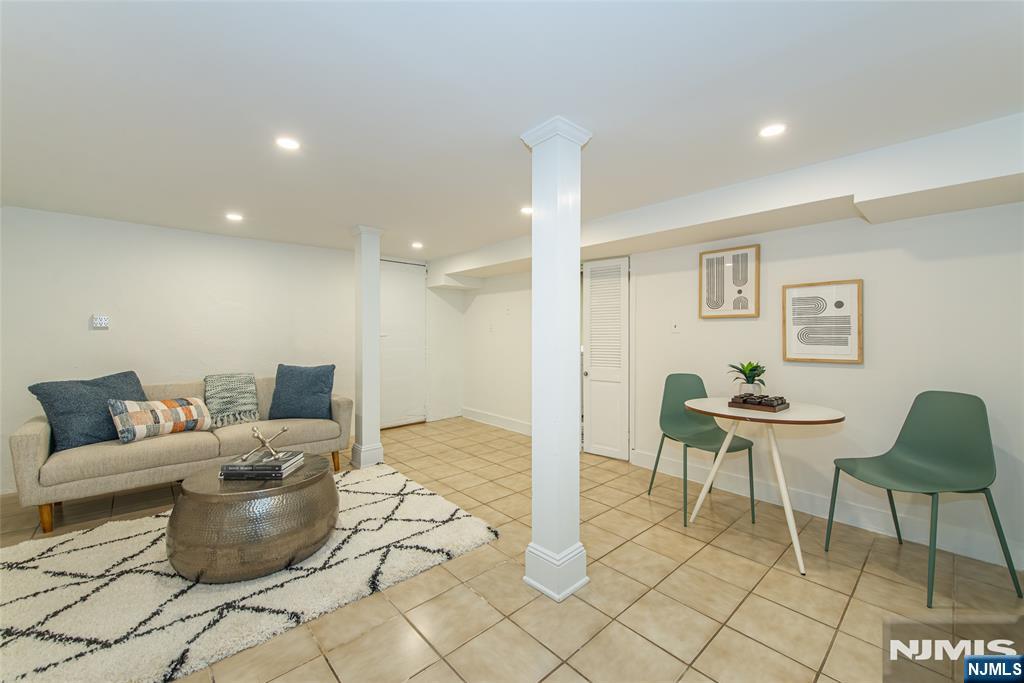 496 Ridgewood Avenue Property Photo 41