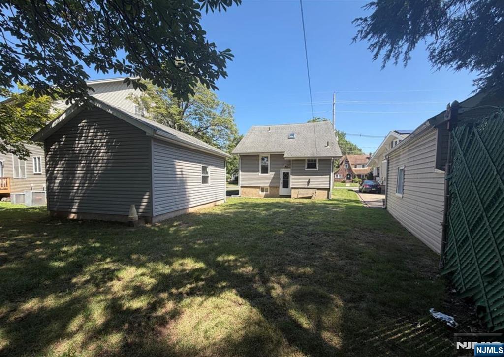 55 Maywood Avenue Property Photo 15