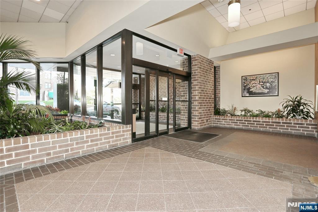 770 Anderson Avenue 5f Property Photo 5
