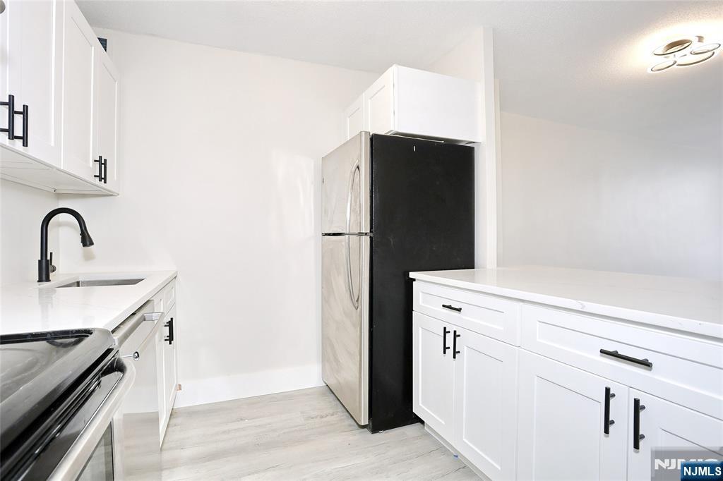 770 Anderson Avenue 5f Property Photo 12