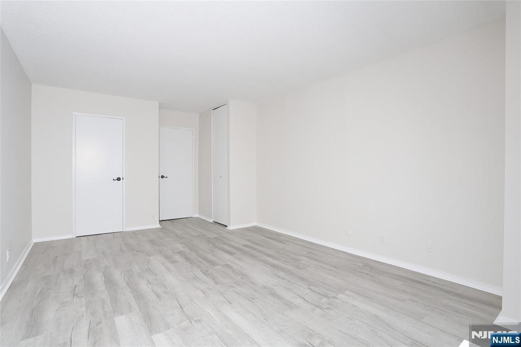 770 Anderson Avenue 5f Property Photo 24
