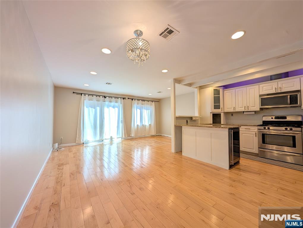 230 Van Winkle Street Property Photo 2