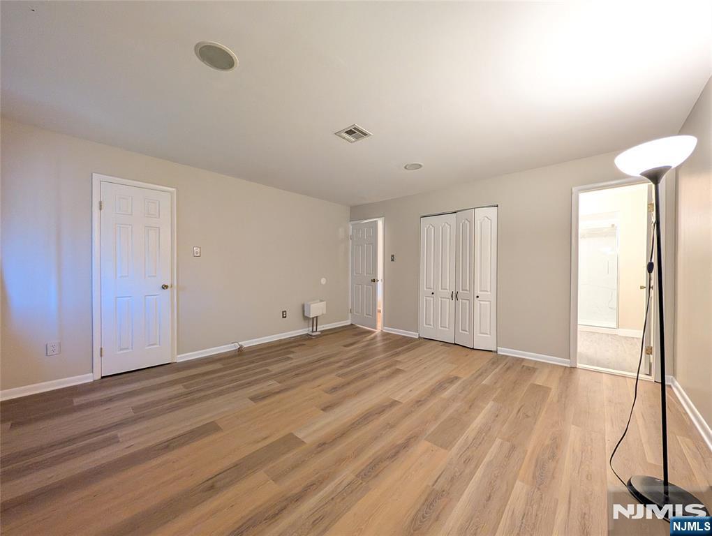 230 Van Winkle Street Property Photo 11