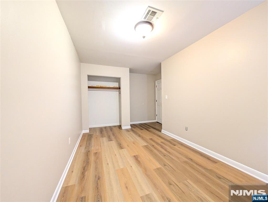 230 Van Winkle Street Property Photo 14