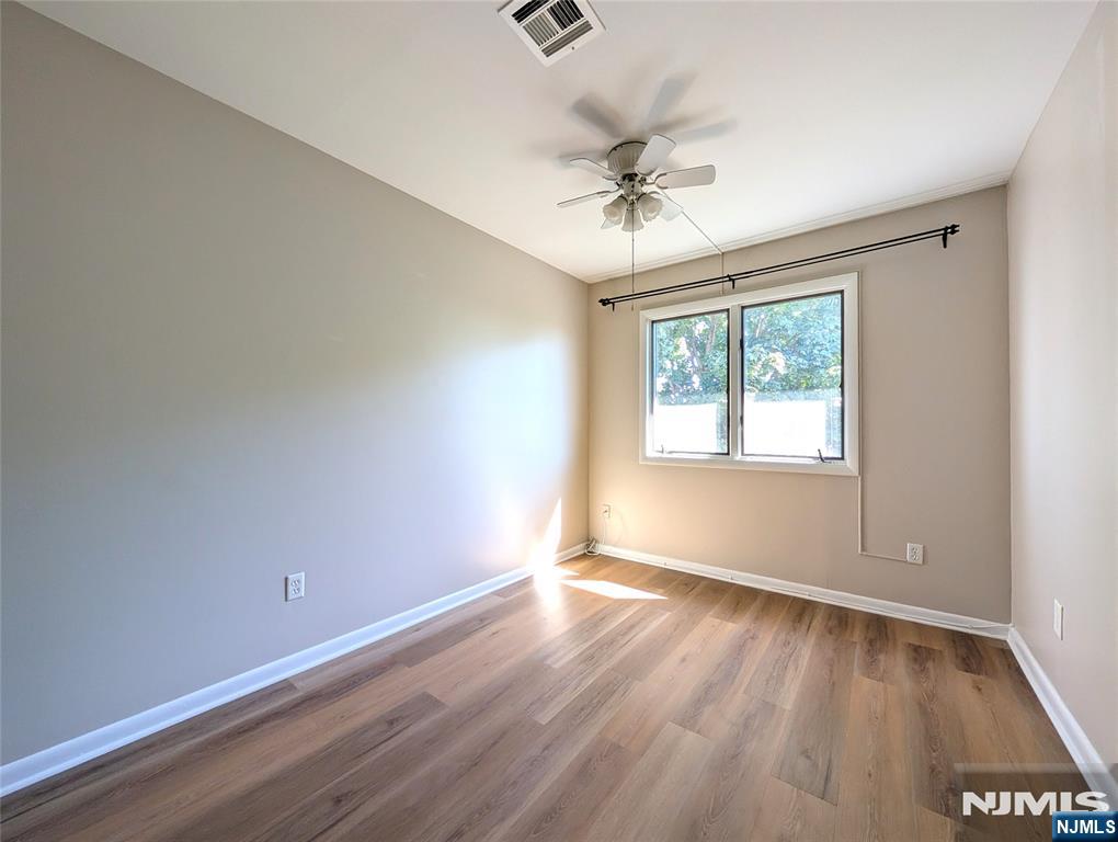 230 Van Winkle Street Property Photo 15