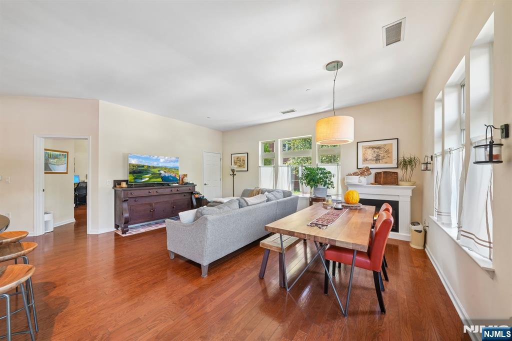 1119 Riverview Avenue 119 Property Photo 4