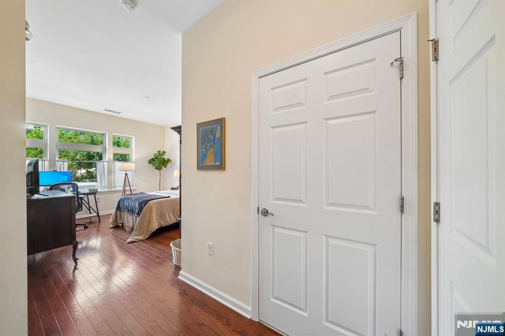1119 Riverview Avenue 119 Property Photo 16