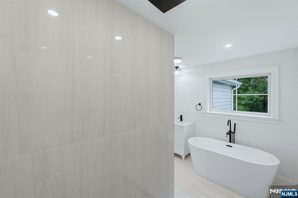 17 Blake Drive Property Photo 29