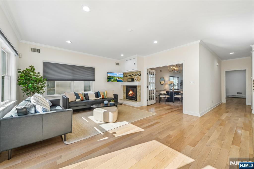 1627 Broad Street Property Photo 14