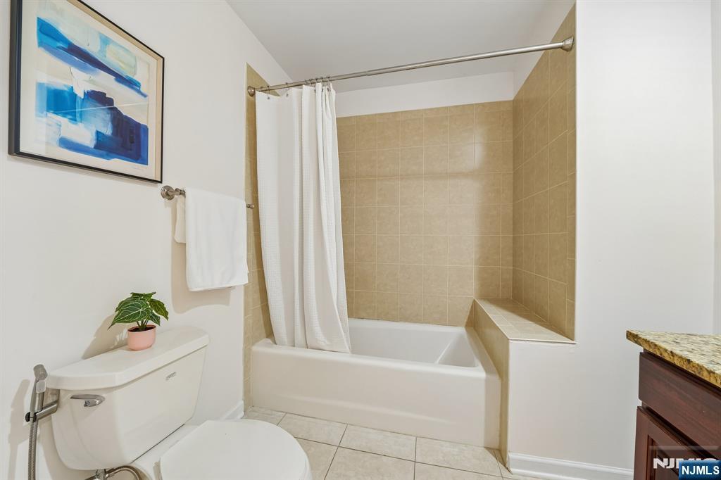1627 Broad Street Property Photo 33