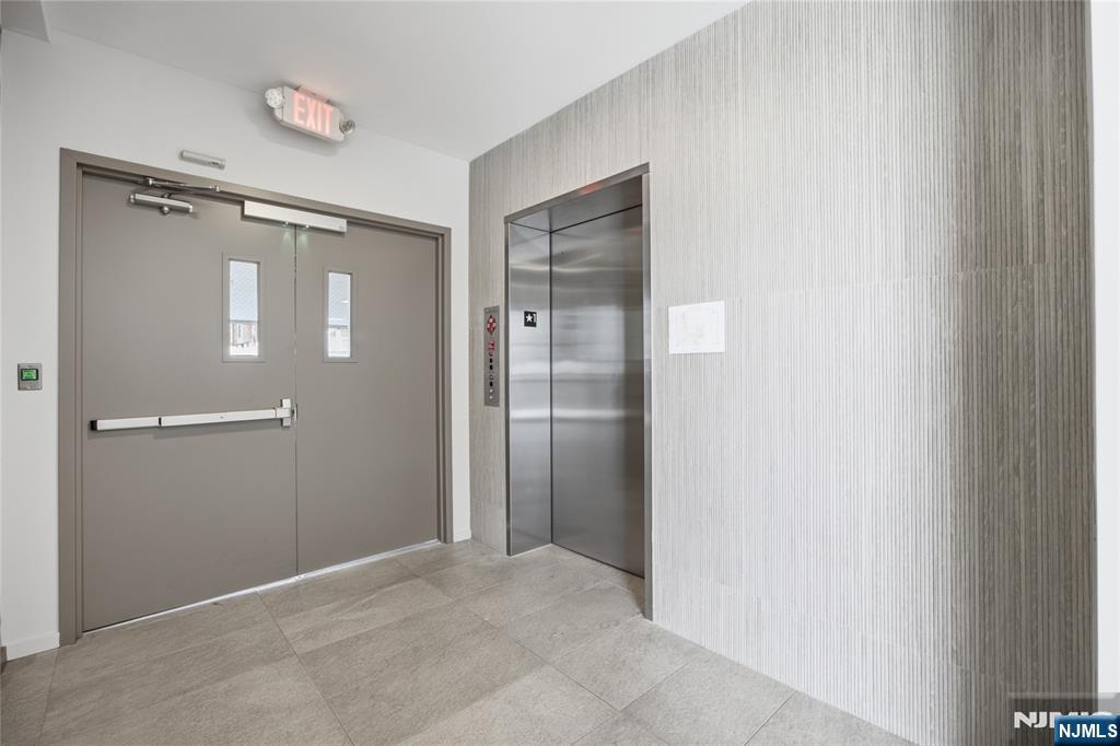 48 Grand Avenue 302 Property Photo 10