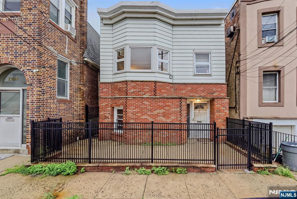 1311 28th Street Property Photo 28