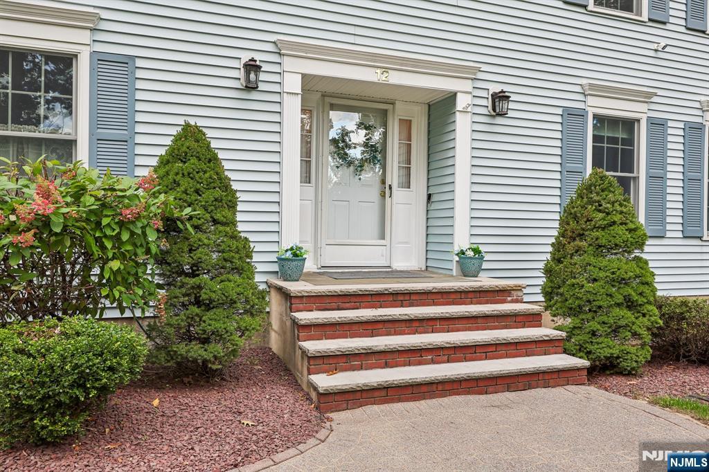 12 Hemlock Lane Property Photo 3