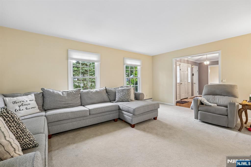 12 Hemlock Lane Property Photo 7