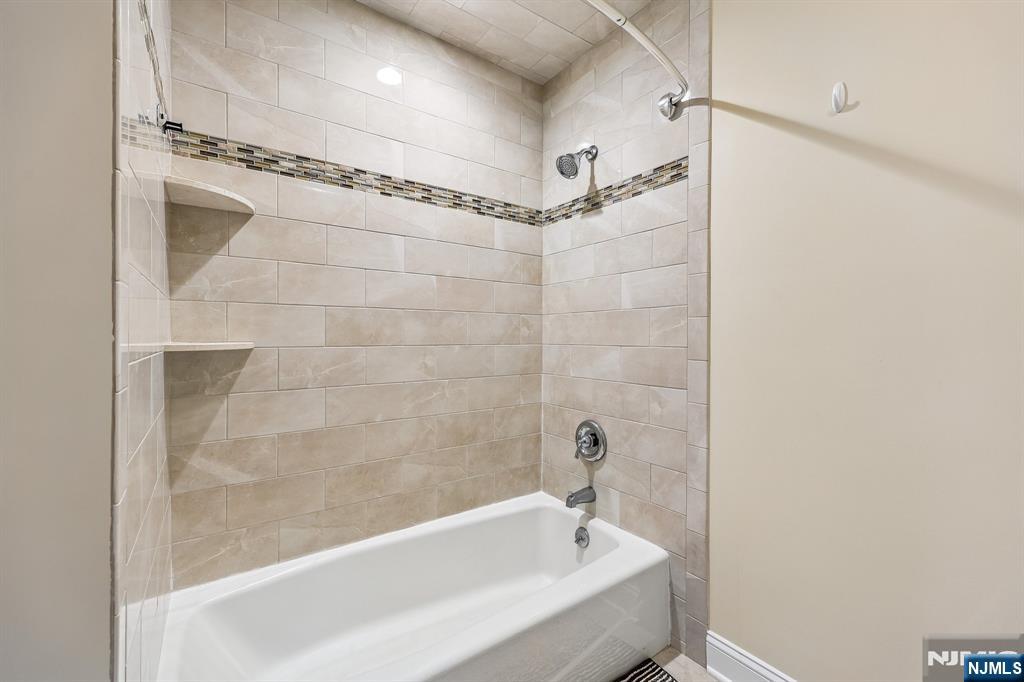 12 Hemlock Lane Property Photo 33