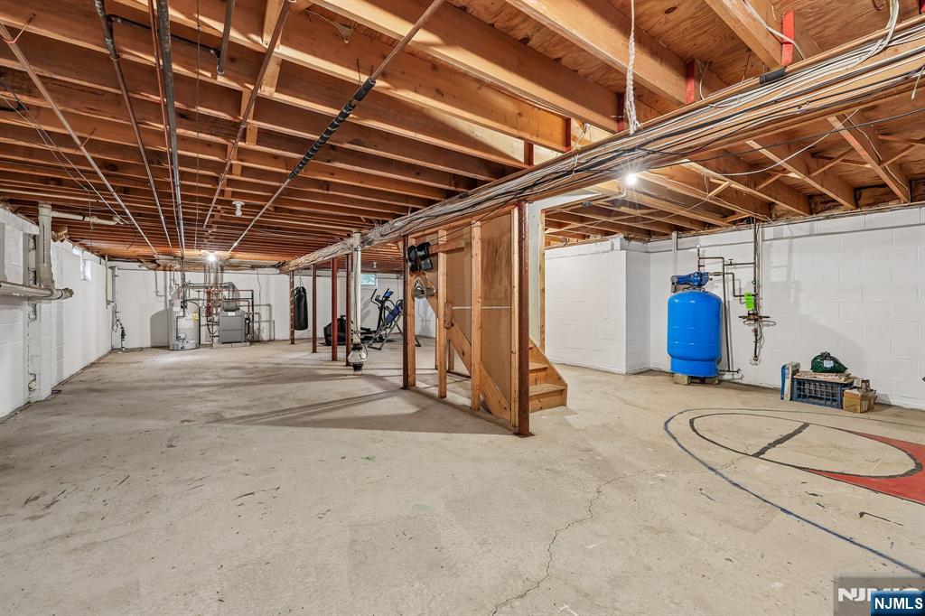 12 Hemlock Lane Property Photo 34