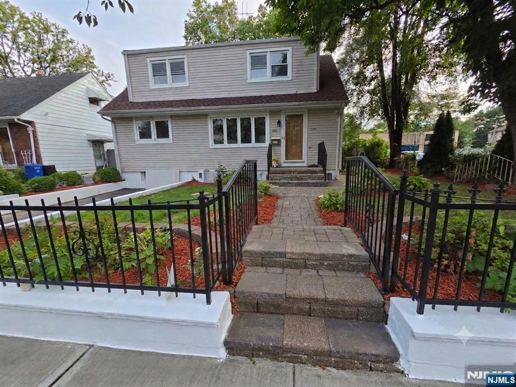 683-685 Mill Street Property Photo 1