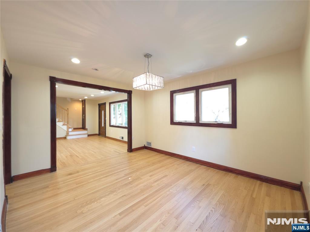 683-685 Mill Street Property Photo 6