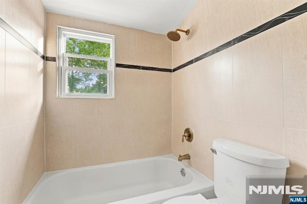 683-685 Mill Street Property Photo 13