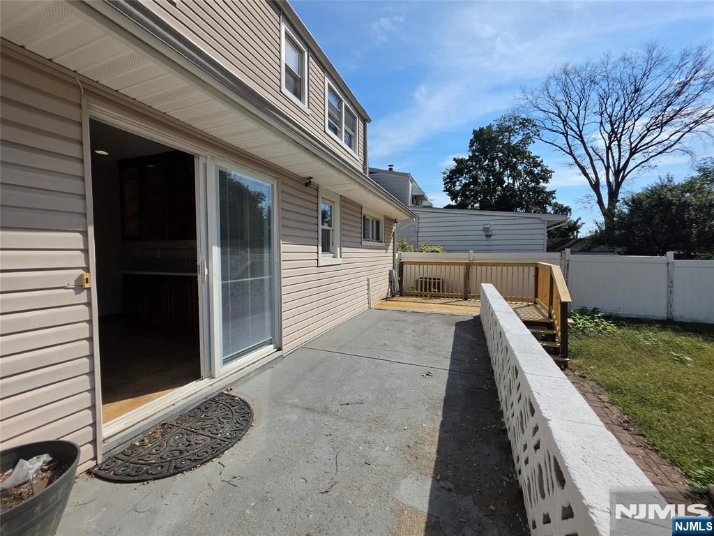 683-685 Mill Street Property Photo 29