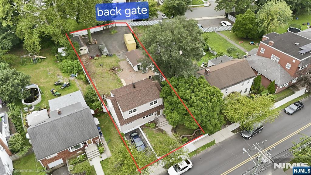683-685 Mill Street Property Photo 31
