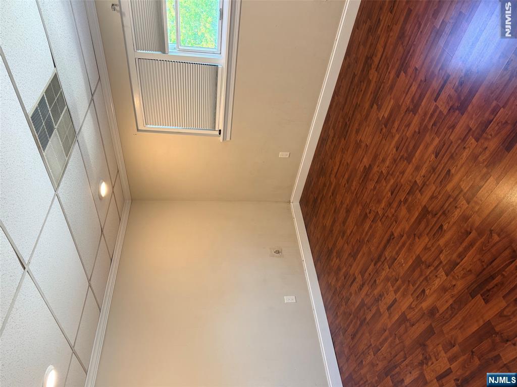 336 Boulevard 2f Property Photo 4
