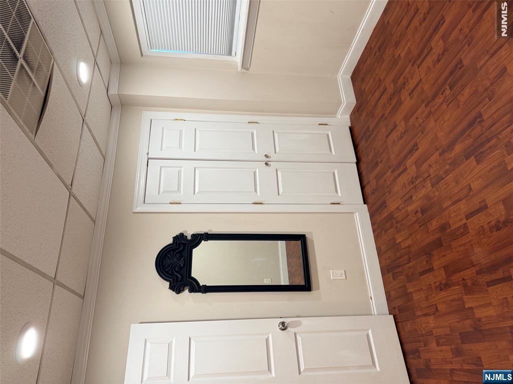 336 Boulevard 2f Property Photo 6