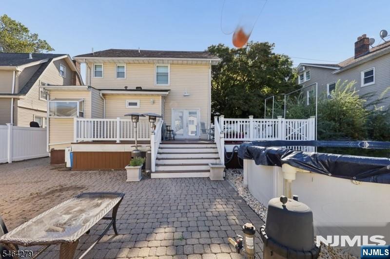 233 15th Street Property Photo 18
