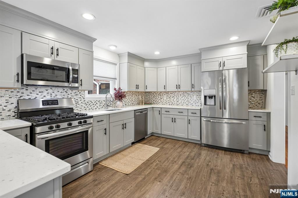 15 Lessing Road Property Photo 13