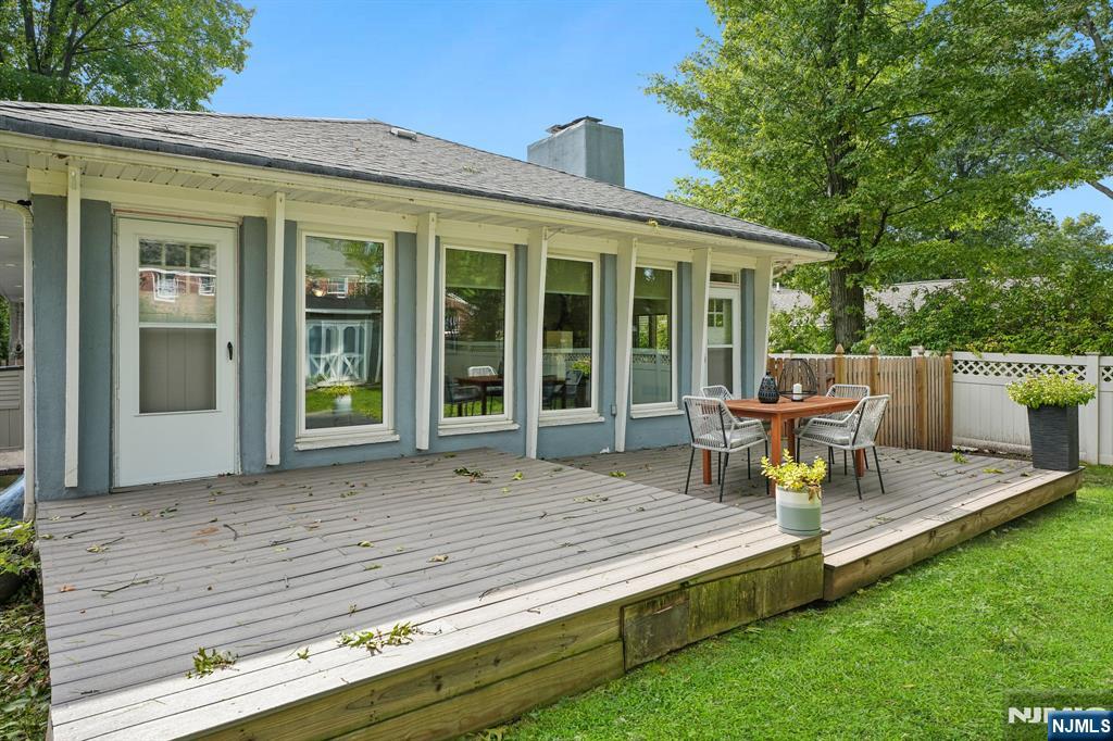 15 Lessing Road Property Photo 30