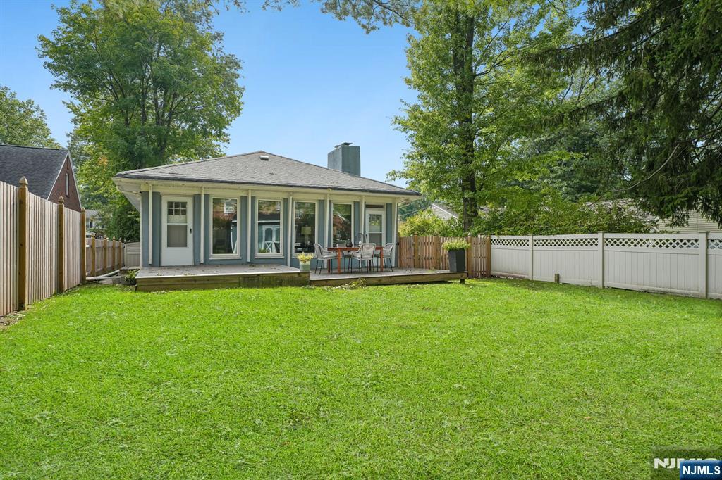 15 Lessing Road Property Photo 32
