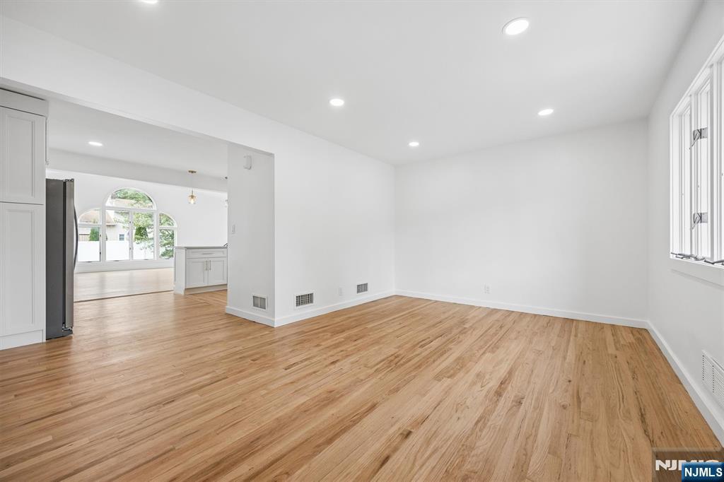 52 Huemmer Terrace Property Photo 6