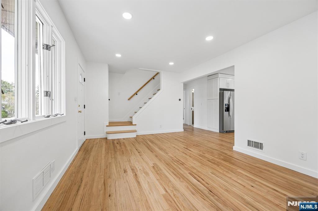52 Huemmer Terrace Property Photo 7