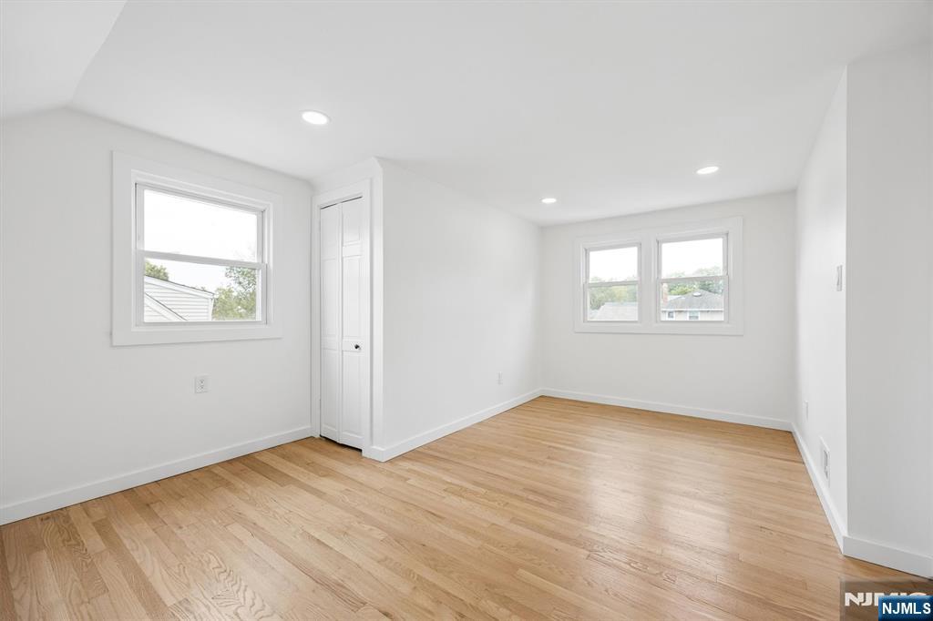 52 Huemmer Terrace Property Photo 24