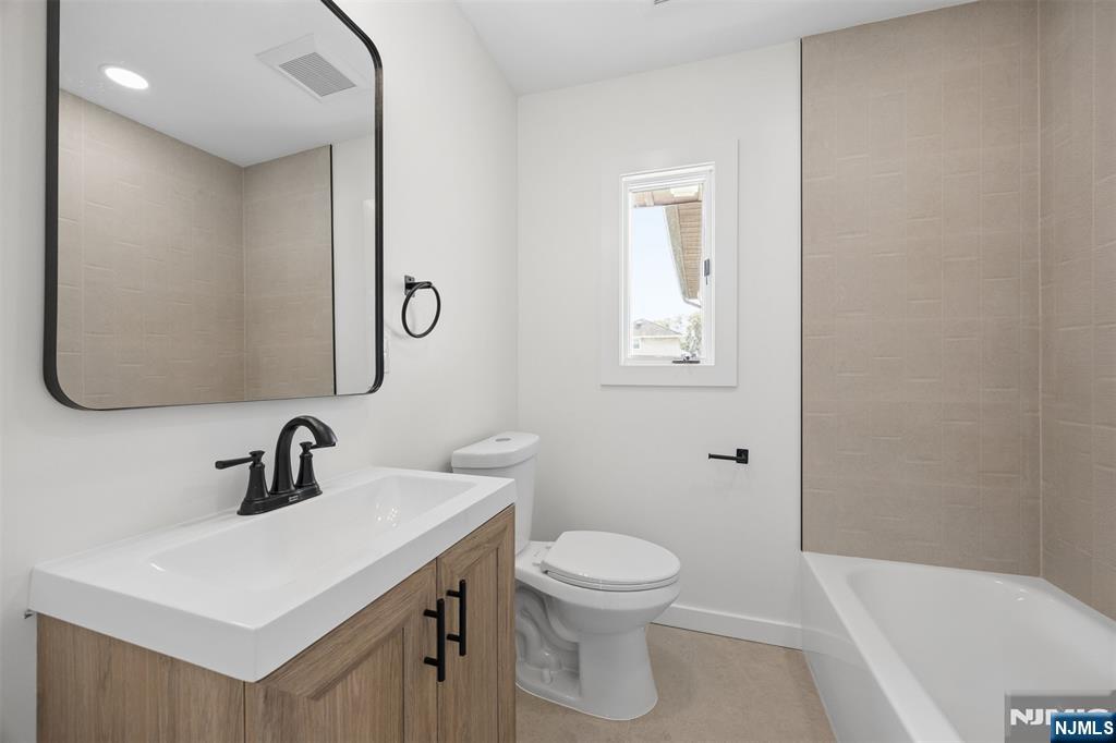 52 Huemmer Terrace Property Photo 25