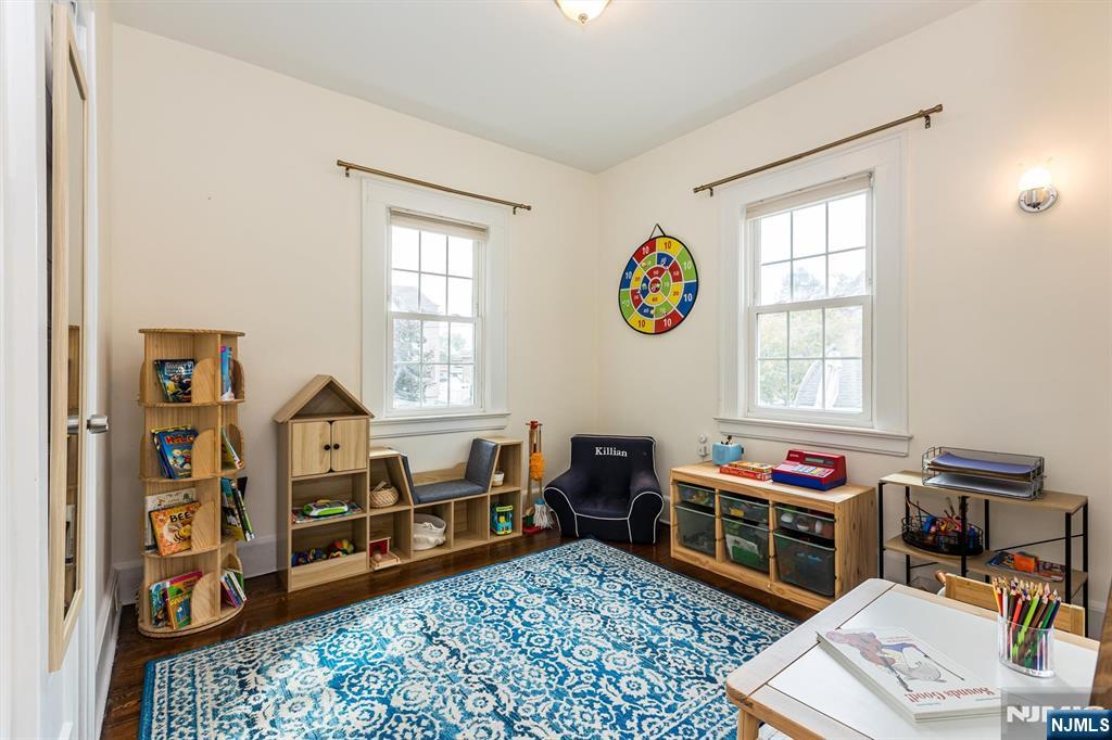 25 Davey Street Property Photo 19