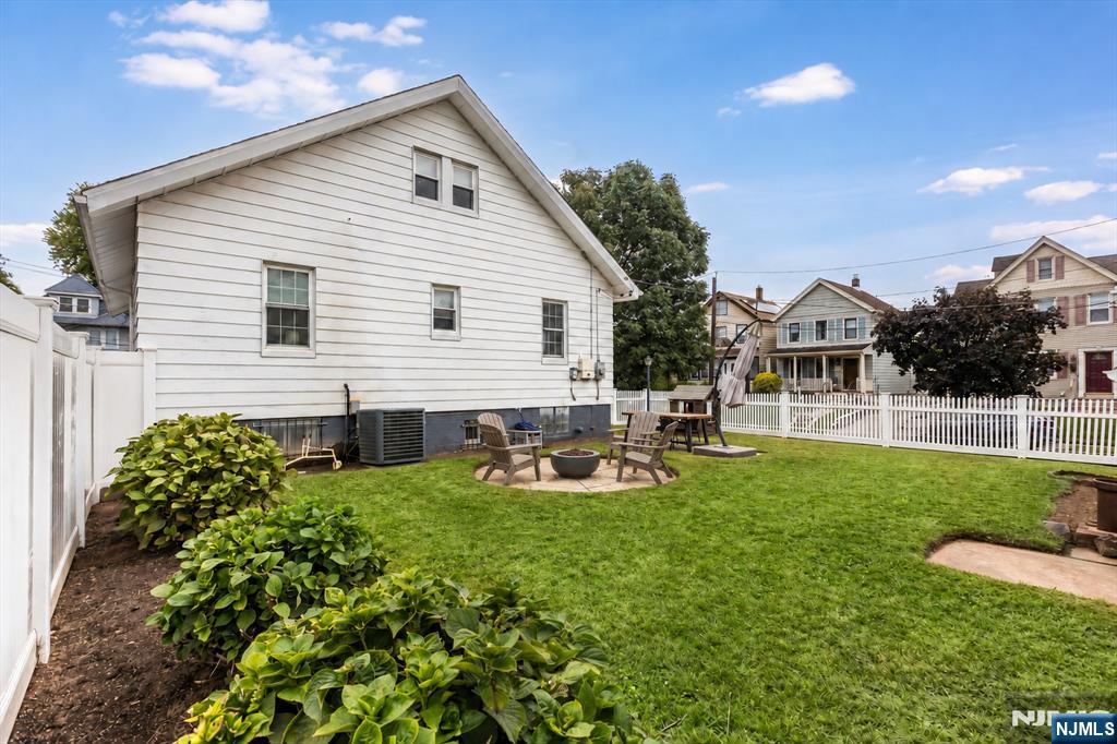 25 Davey Street Property Photo 27