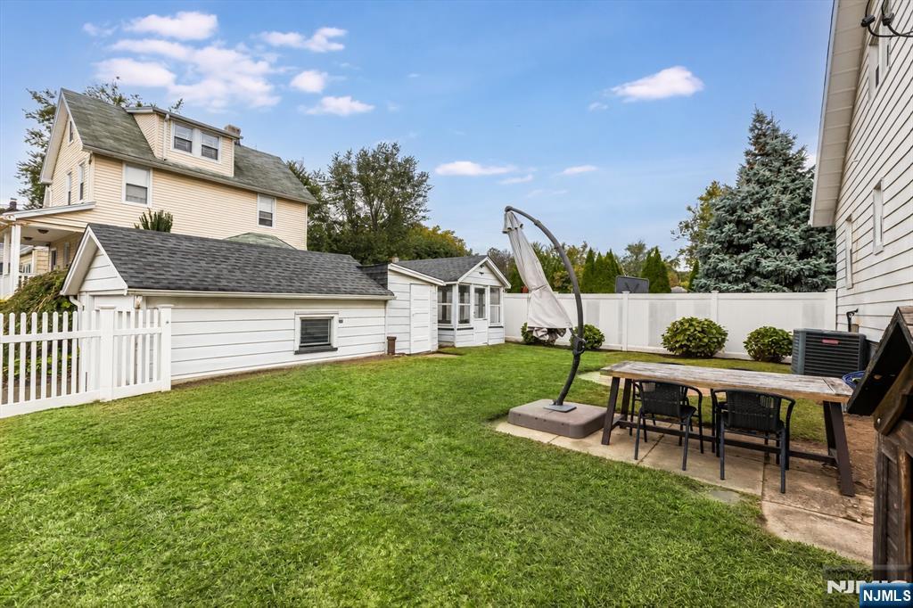 25 Davey Street Property Photo 28