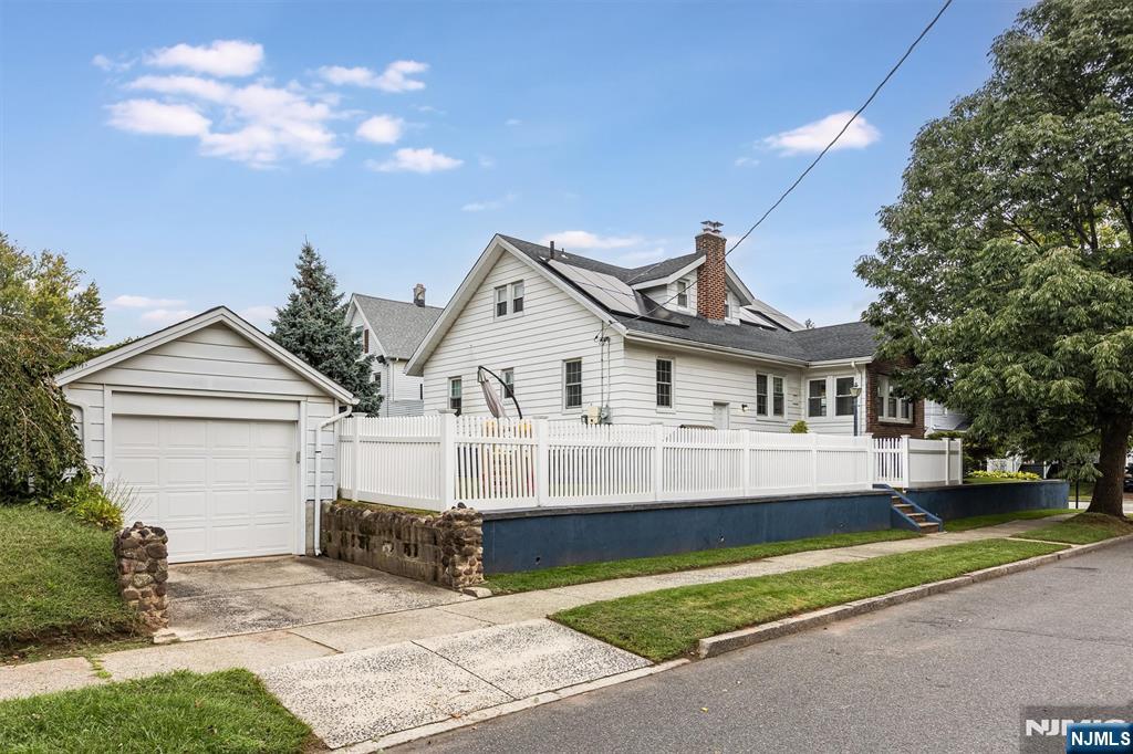25 Davey Street Property Photo 29