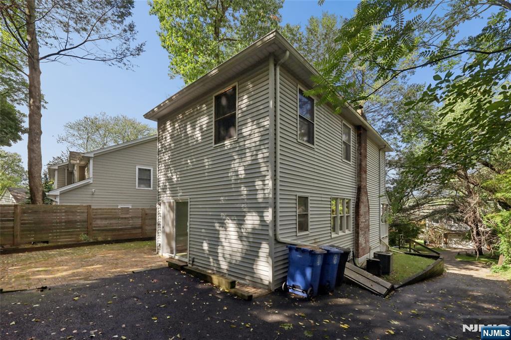 6 Valley Place Property Photo 6
