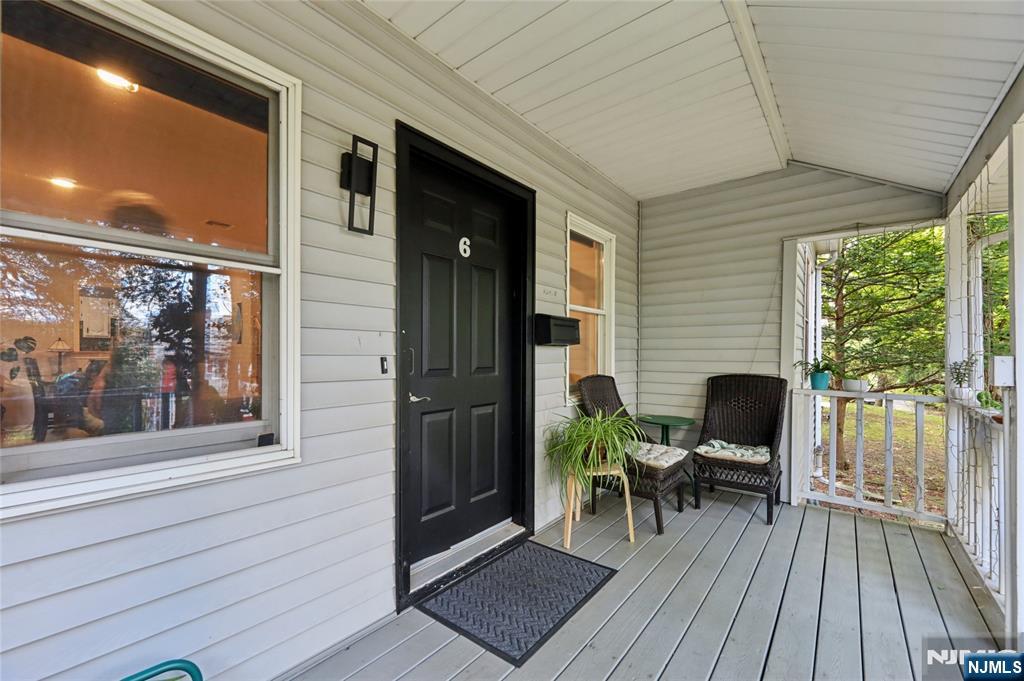 6 Valley Place Property Photo 10