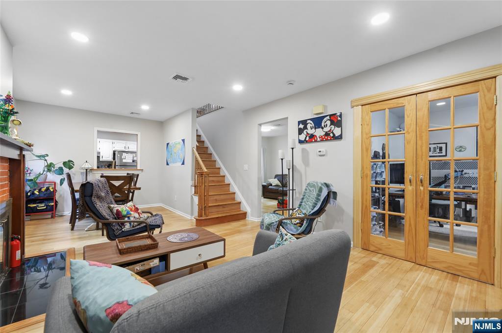 6 Valley Place Property Photo 12