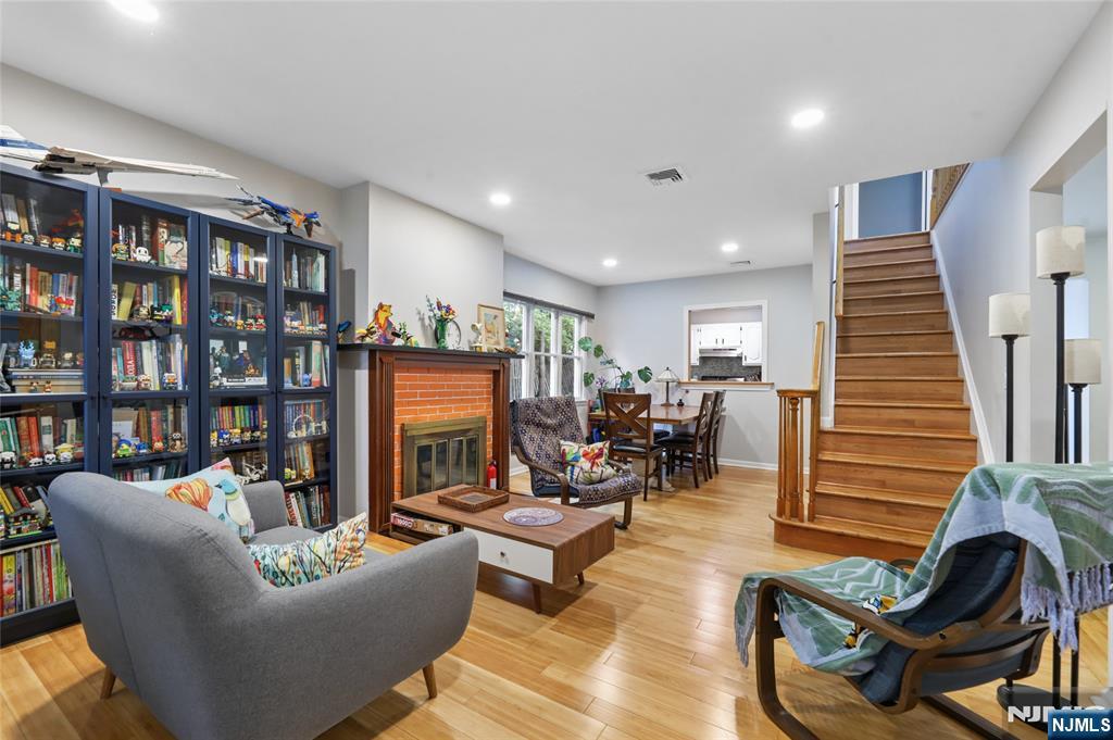 6 Valley Place Property Photo 13
