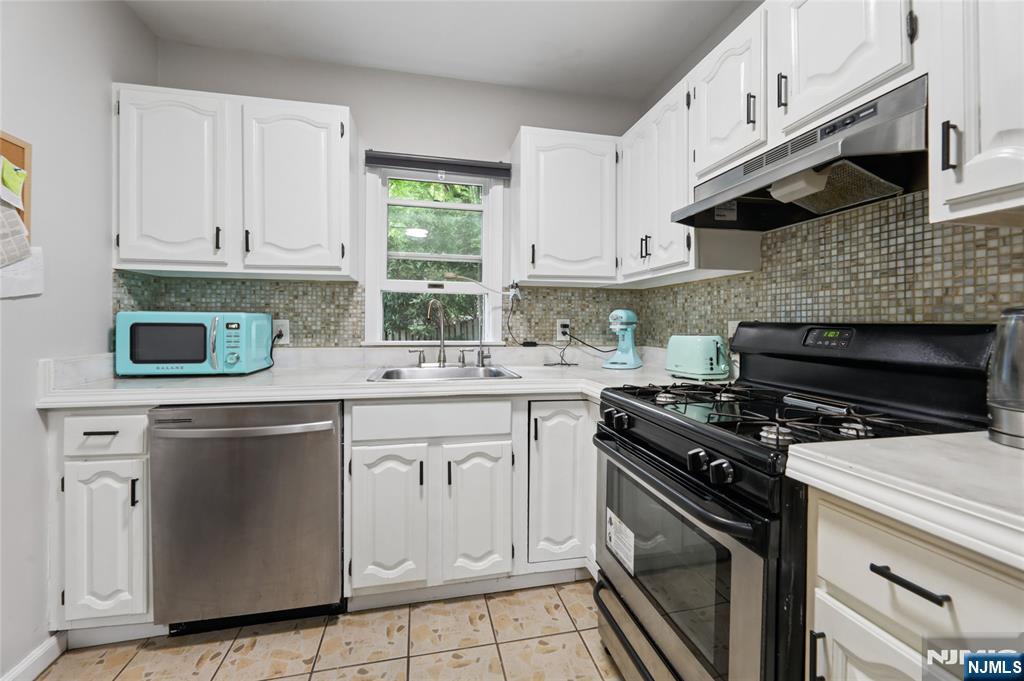 6 Valley Place Property Photo 24
